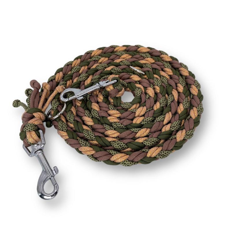 Paracord leash available in 3 lengths