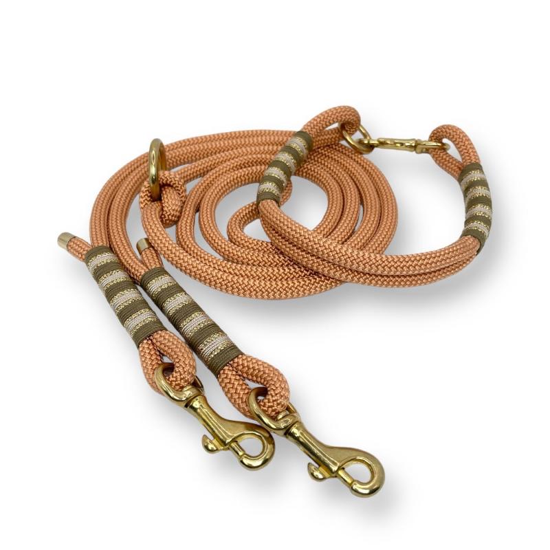 Hochwertiges Tauset für Hunde: handgefertigtes Halsband und robuste Leine, leicht, schwimmfähig und langlebig. Ideal für aktive Hundehalter, die Komfort und Sicherheit schätzen.