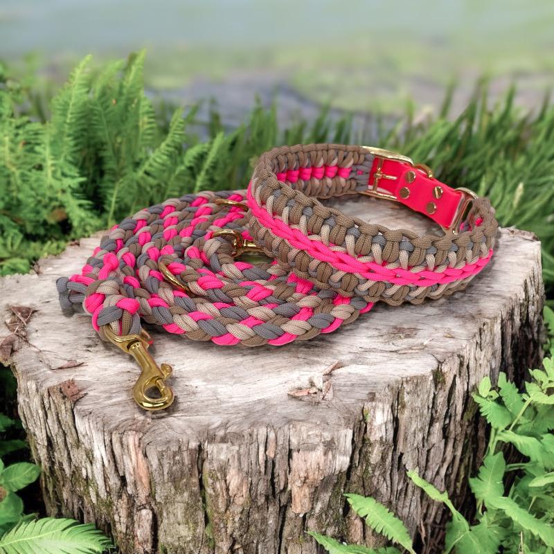 Individuell gestaltbares Halsband aus hochwertigem Paracord für Hunde. Wählen Sie Farben und Beschläge für ein einzigartiges, handgefertigtes Design.