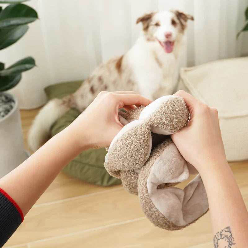 Entdecken Sie den Schnüffelball MONTI von Lambwolf Collective – ideal für geistige Auslastung und Spielspaß für Ihren Hund! Perfekt zum Suchen und Schnüffeln.