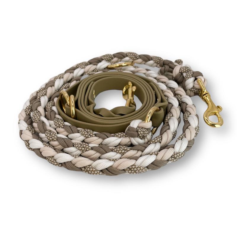 "Entdecken Sie unsere handgefertigte Hundeleine aus hochwertigem Paracord und Biothane. Robust, wasserabweisend und stilvoll – perfekt für aktive Hunde und Outdoor-Abenteuer. Jetzt die ideale Leine für Ihren Vierbeiner finden!"