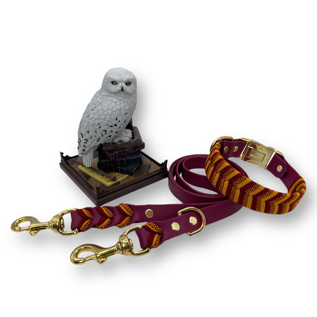 Hundehalsband und Leine in Weinrot aus Biothane mit Paracord im Onlineshop Bellousya für Harry Potter Hogwarts Fans, Gryffindor Hundehalsband